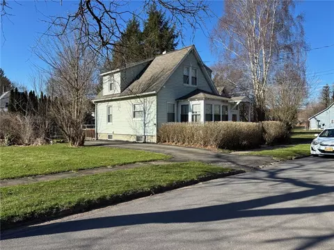 16 Winegard St, Sidney, NY 13838