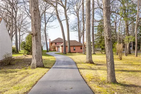 476 Lake Rd, Webster, NY 14580