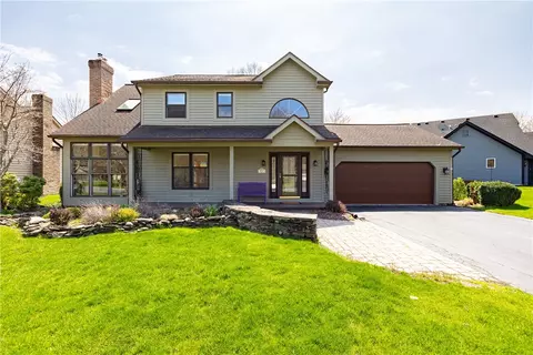 122 Eastman Ests, Irondequoit, NY 14622