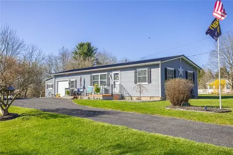 121 Murray St, Mount Morris, NY 14510