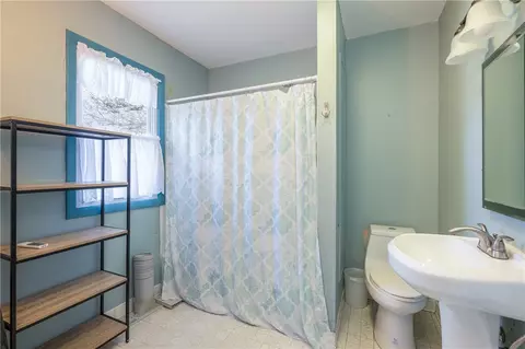 359 Bleacker Rd, Irondequoit, NY 14609 photo 18