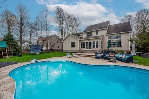 611 Brookstone Bnd, Webster, NY 14580 photo 47