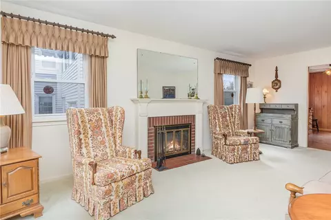 Living - 255 Belmeade Rd, Irondequoit, NY 14617 photo 2 of 5