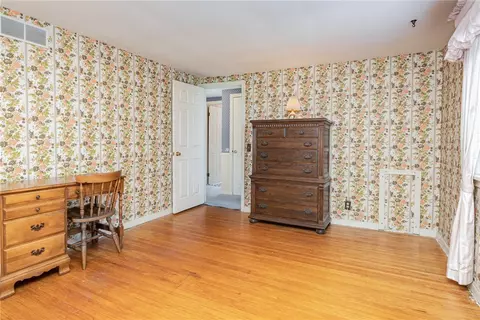 Bedroom - 255 Belmeade Rd, Irondequoit, NY 14617 photo 2 of 8
