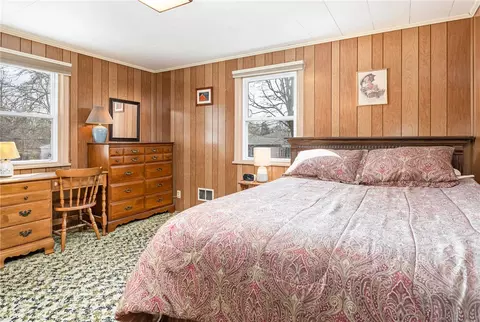 Bedroom - 255 Belmeade Rd, Irondequoit, NY 14617 photo 7 of 8