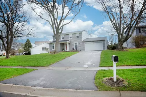 88 Damsen Rd, Greece, NY 14612