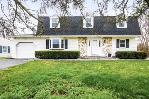 22 Bucky Dr, Chili, NY 14624