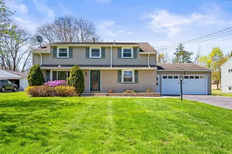 19 Edward Ln, Parma, NY 14559