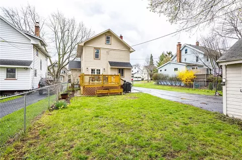 Exterior - 380 Laurelton Rd, Irondequoit, NY 14609 photo 10 of 11