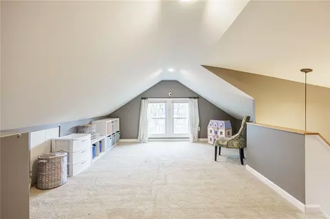 Entry Way - 380 Laurelton Rd, Irondequoit, NY 14609 photo 2 of 3