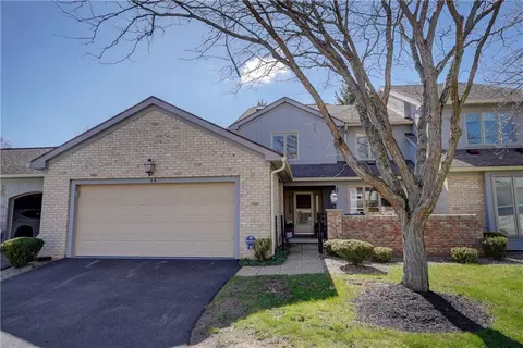 44 Tobey Ct, Pittsford, NY 14534