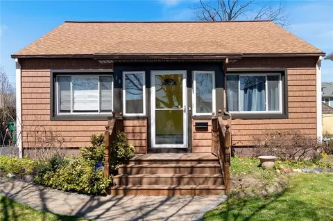 50 Brett Rd, Irondequoit, NY 14609