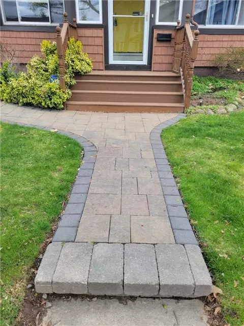 Exterior - 50 Brett Rd, Irondequoit, NY 14609 photo 5 of 8