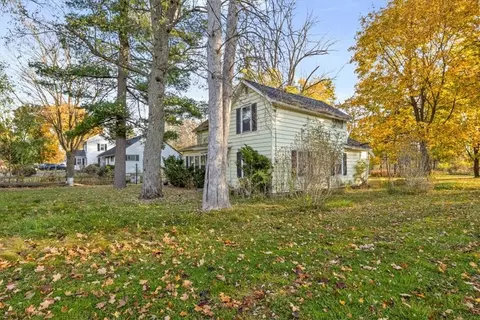 25 East Ave, Le Roy, NY 14482