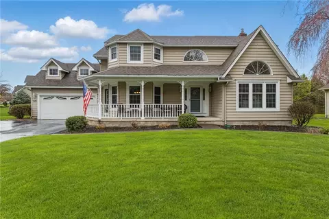 55 Rock Crk, Pittsford, NY 14534