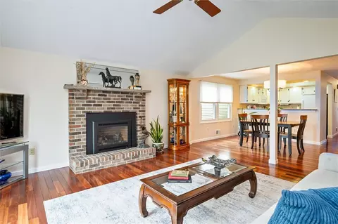 Living - 66 Westover Dr, Webster, NY 14580 photo 4 of 5
