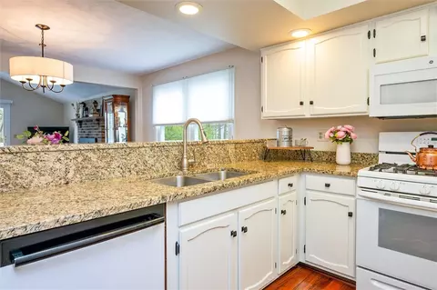 Kitchen - 66 Westover Dr, Webster, NY 14580 photo 2 of 3