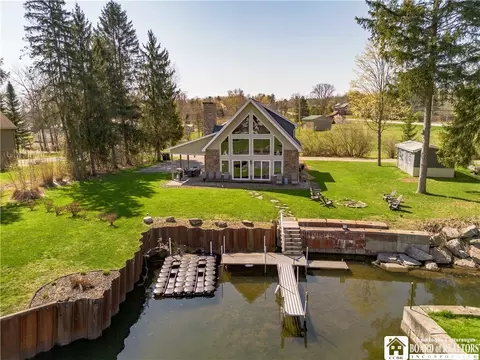 5880 Cardinal Rd, Mayville, NY 14757