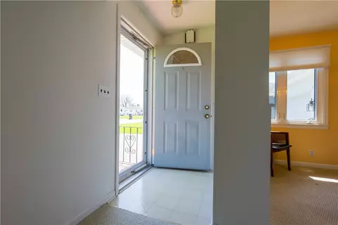 35 Cedar Ln, Irondequoit, NY 14622 photo 13