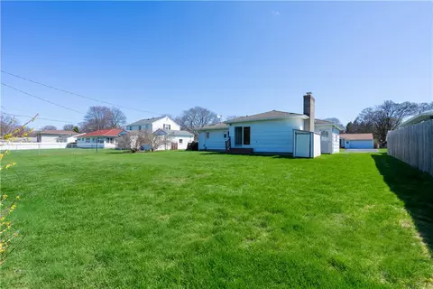 35 Cedar Ln, Irondequoit, NY 14622 photo 39