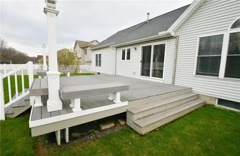 1012 Pondbrook Pt, Webster, NY 14580 photo 40