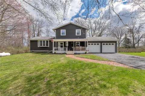 1995 Center Rd, Kendall, NY 14476
