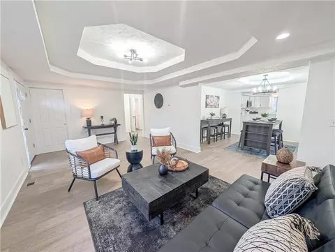 357 Hampton Blvd, Greece, NY 14612 photo 11