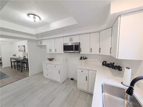 357 Hampton Blvd, Greece, NY 14612 photo 5