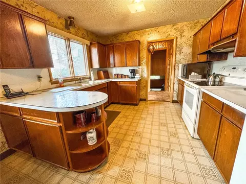 Kitchen - 8092 E Main Rd, Le Roy, NY 14482 photo 4 of 5