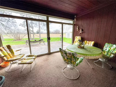 Exterior - 8092 E Main Rd, Le Roy, NY 14482 photo 3 of 6
