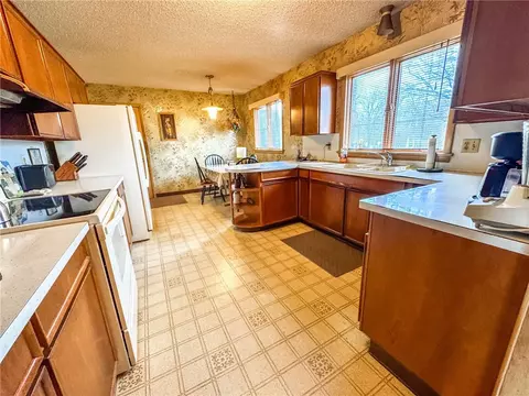 Kitchen - 8092 E Main Rd, Le Roy, NY 14482 photo 3 of 5