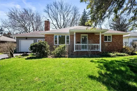 43 Silverdale Dr, Irondequoit, NY 14609