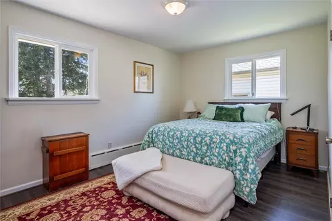 Bedroom - 43 Silverdale Dr, Irondequoit, NY 14609 photo 4 of 5