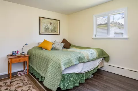 Bedroom - 43 Silverdale Dr, Irondequoit, NY 14609 photo 3 of 5