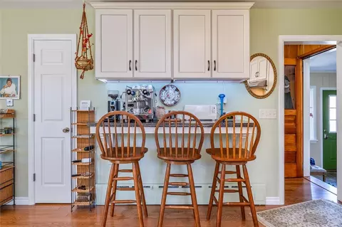 Kitchen - 43 Silverdale Dr, Irondequoit, NY 14609 photo 4 of 7