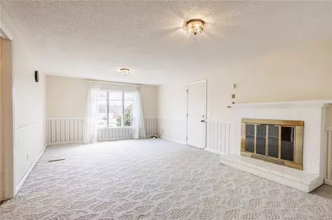 Living - 2134 Rush Mendon Rd, Rush, NY 14543 photo 5 of 6