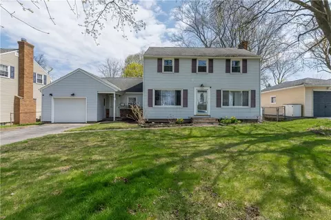 140 Northgate Rd, Greece, NY 14616