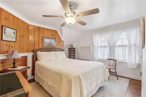 Bedroom - 64 Hermitage Rd, Irondequoit, NY 14617 photo 6 of 7