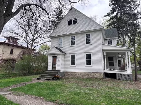 12 Seward St, North Dansville, NY 14437