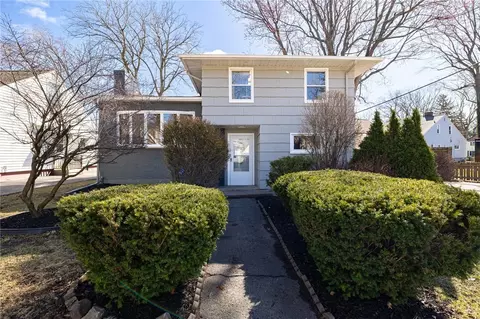 28 Minnesota St, Rochester, NY 14609