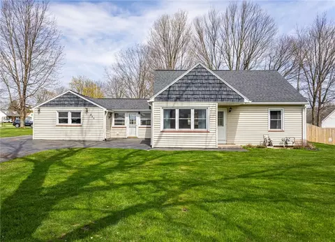 994 Paul Rd, Chili, NY 14624