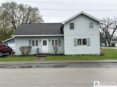 27 Institute St, Carroll, NY 14738