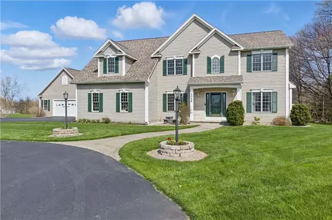1024 Alderman Rd, Palmyra, NY 14522