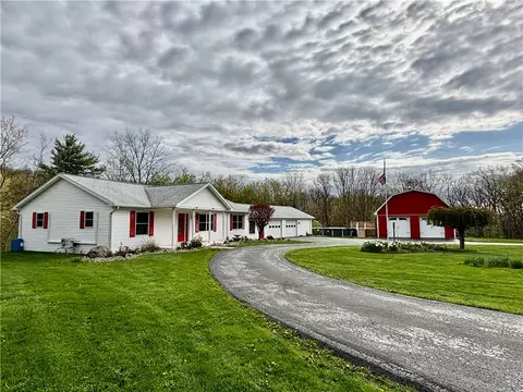 2462 Widow Hill Rd, Benton, NY 14527