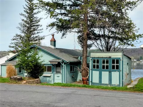 2354 Lerch Rd, Milo, NY 14527
