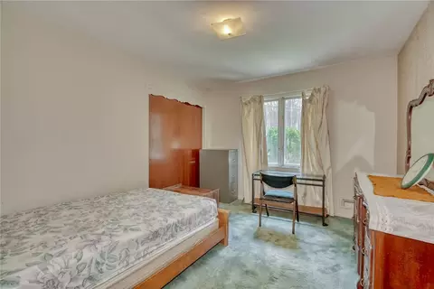 Bedroom - 1322 Hatch Rd, Webster, NY 14580 photo 2 of 8
