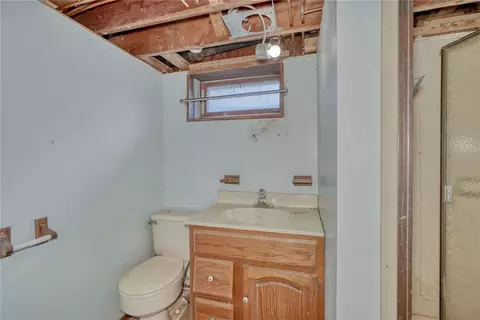 Bath - 1322 Hatch Rd, Webster, NY 14580 photo 4 of 4