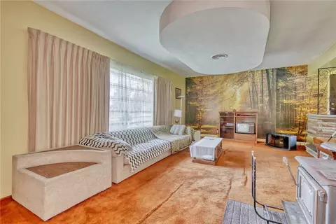 Living - 1322 Hatch Rd, Webster, NY 14580 photo 4 of 5