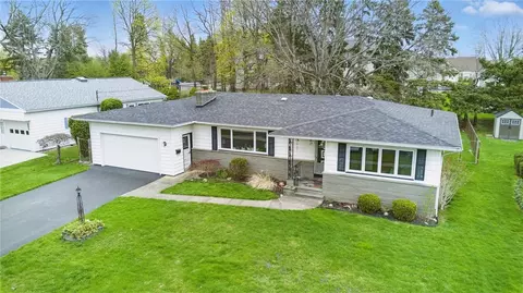 110 Hillview Dr, Irondequoit, NY 14622 photo 33