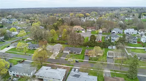 110 Hillview Dr, Irondequoit, NY 14622 photo 36